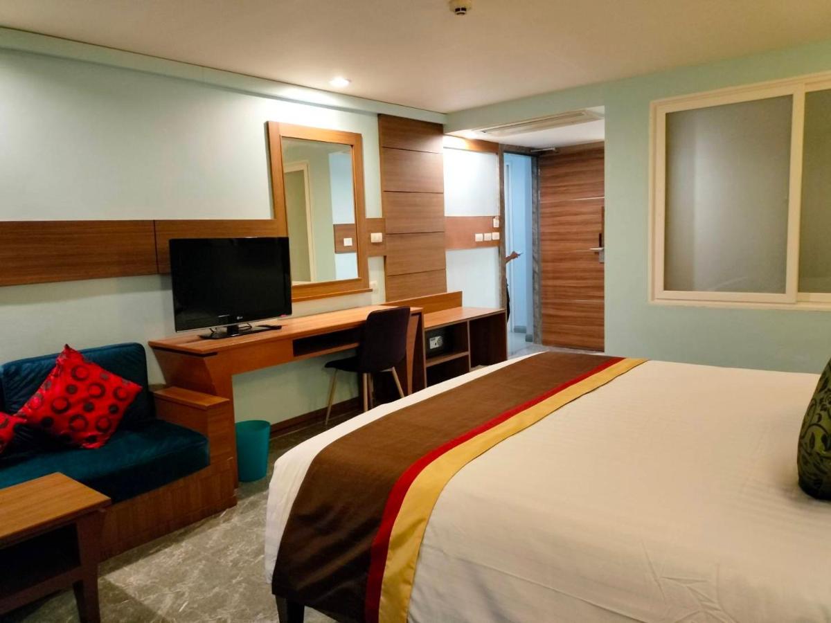 Saisawan Beach Luxury Hotel Na Chom Thian Exterior photo