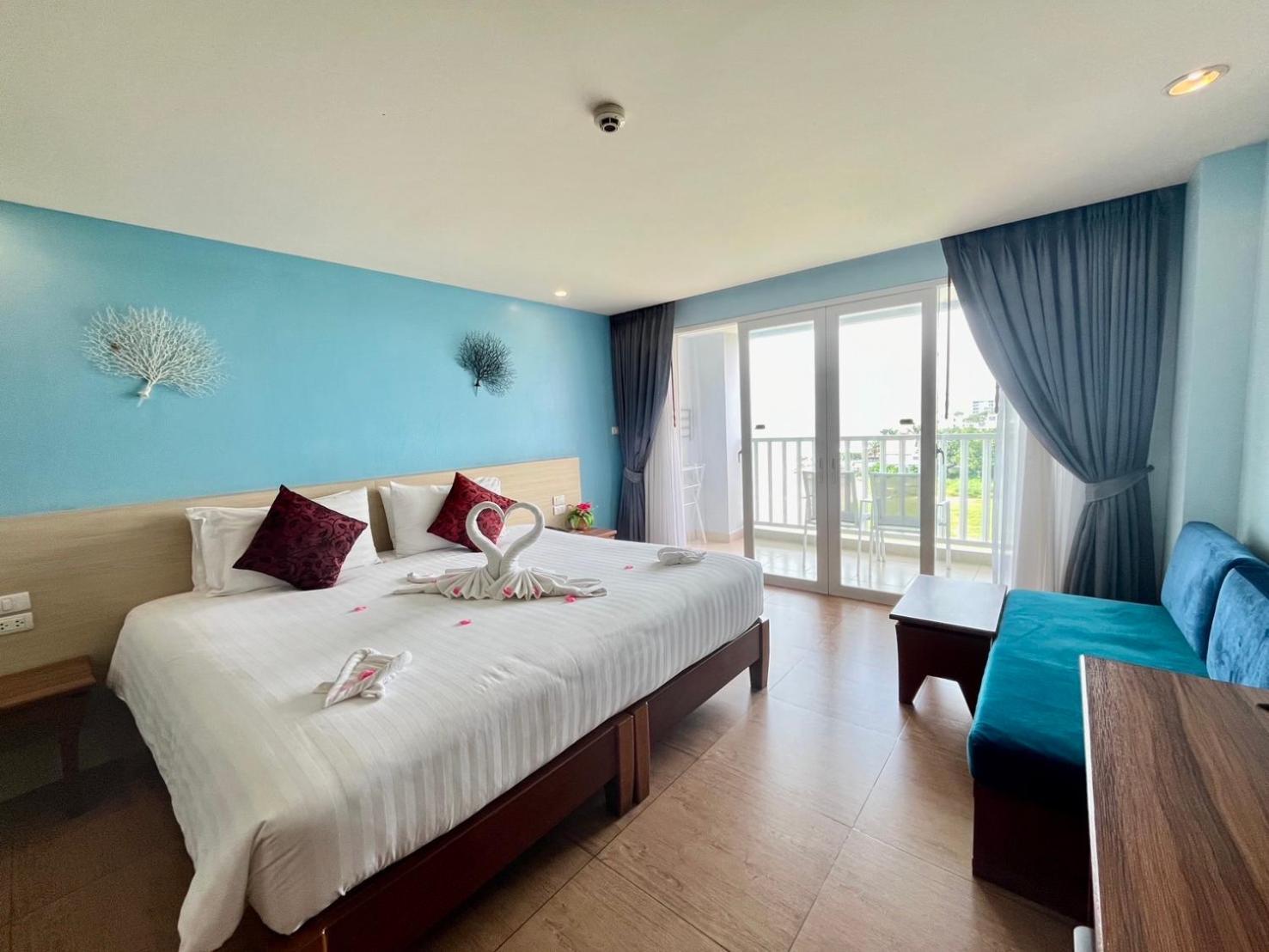 Saisawan Beach Luxury Hotel Na Chom Thian Exterior photo