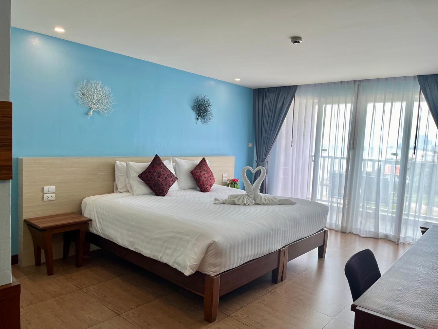 Saisawan Beach Luxury Hotel Na Chom Thian Exterior photo